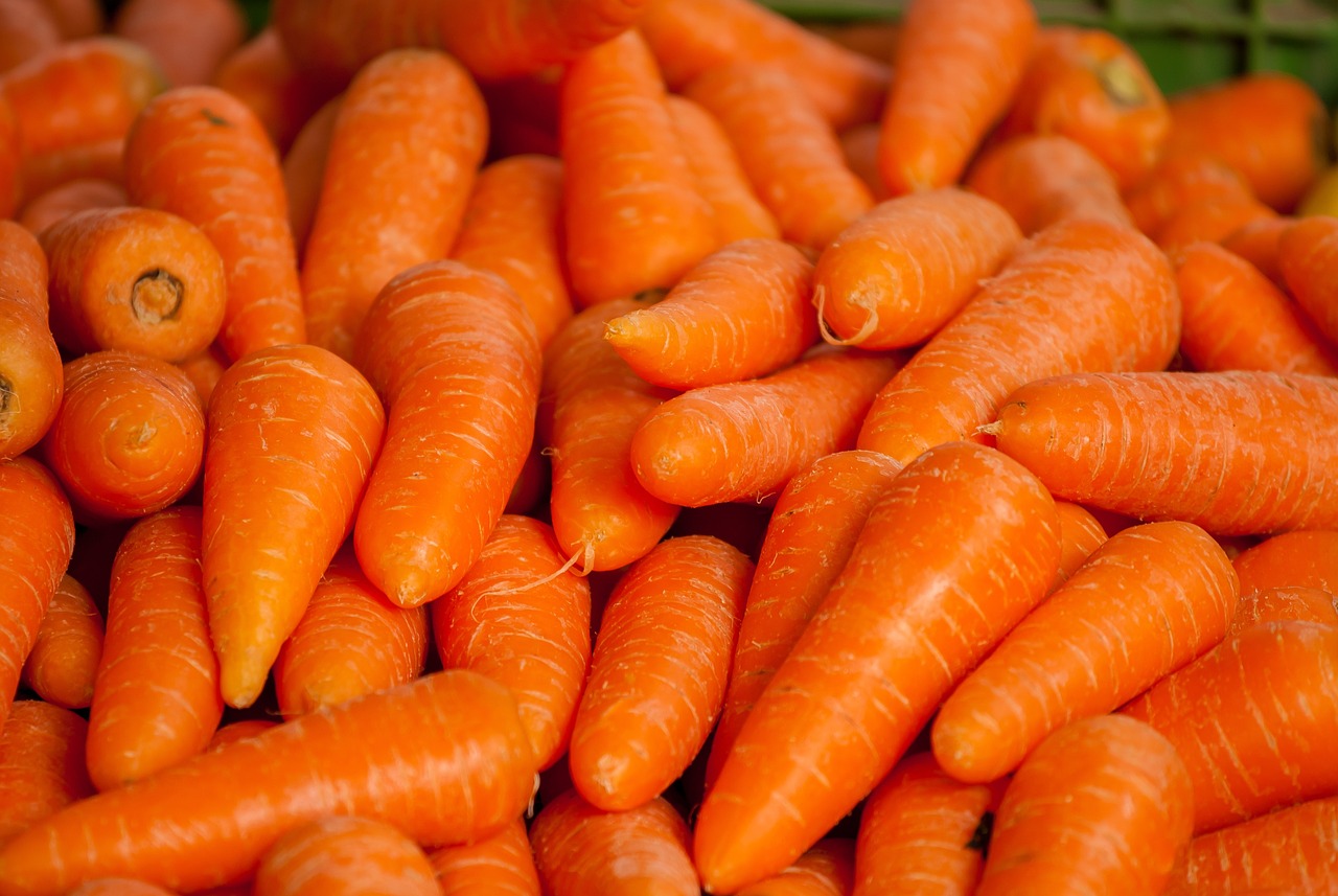 carrots, vegetables, market