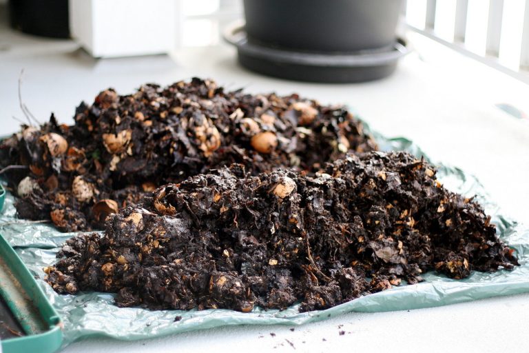 Pengayakan Kompos yang Efektif dengan Mesin Pengayak