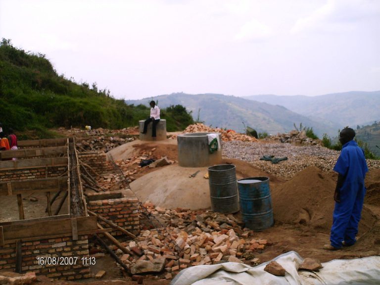 Pemanfaatan Teknologi Biogas untuk Energi Terbarukan dari Limbah Organik