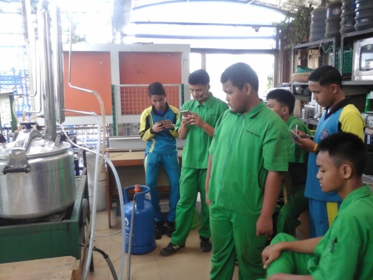 Prospect of Renewable Energy Vocational Schools and Organic Agriculture Teaching Factory Concept